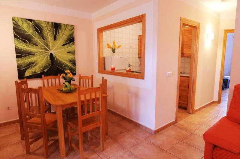 Maribel Villas Cala Blanca  Exterior photo